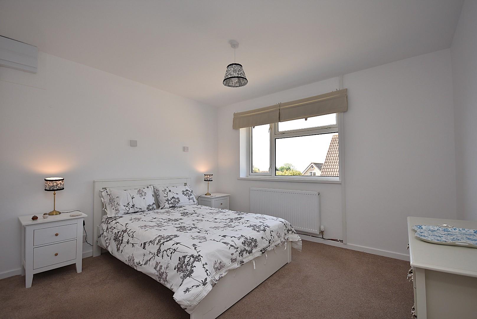 40 Bassett Road, Sully, CF64 5HS